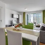 Sunny Aurora Apartment Petrcane